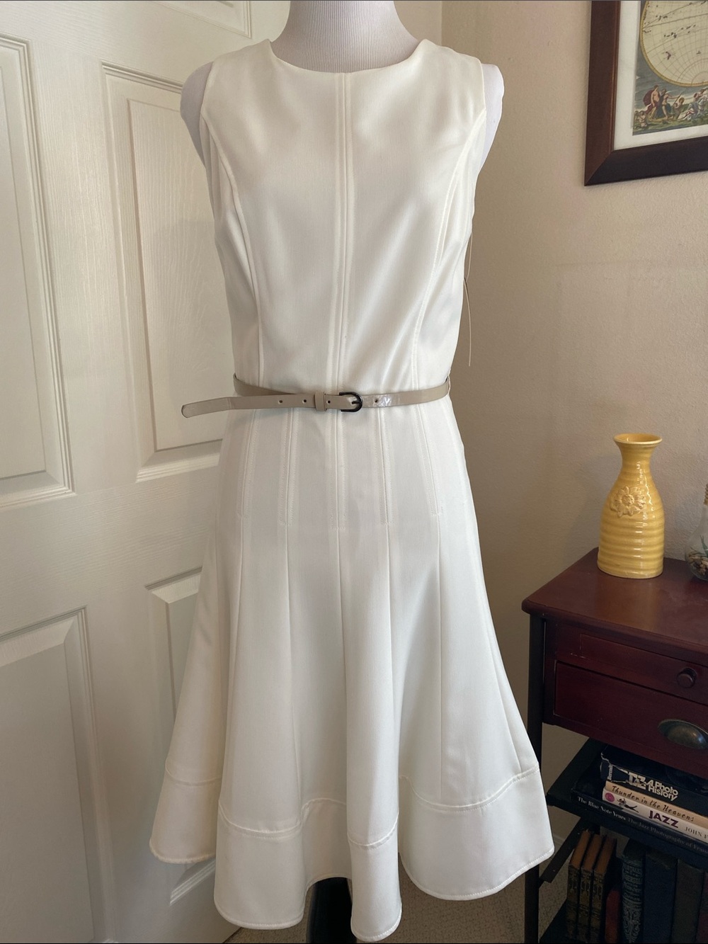 Sharagano Sleeveless White Midi A-Line Dress with Slim Belt